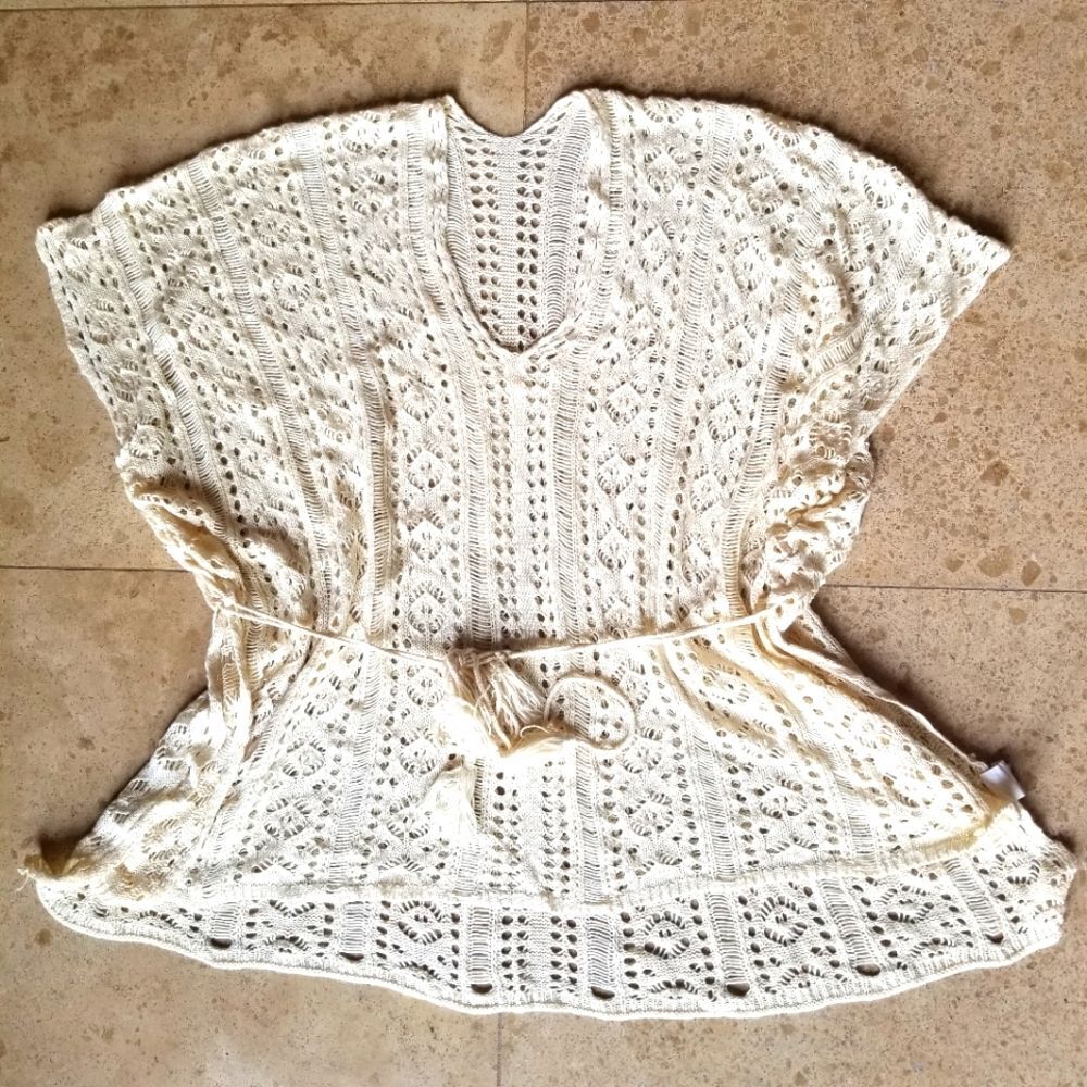 Crochet open weave pull over vneck sweater top (?L)